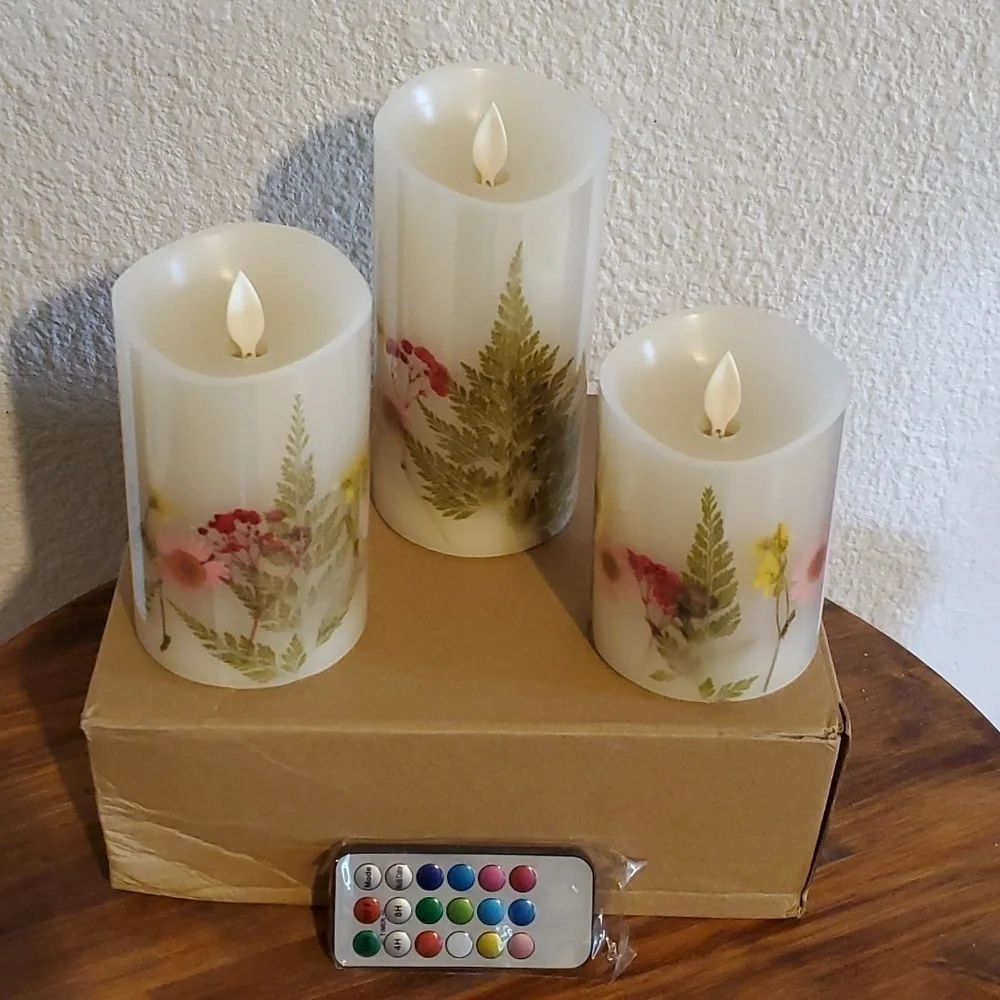 White Wax Floral Battery Candles W/Remote Moving flameless LED Timer (3 )NEW!